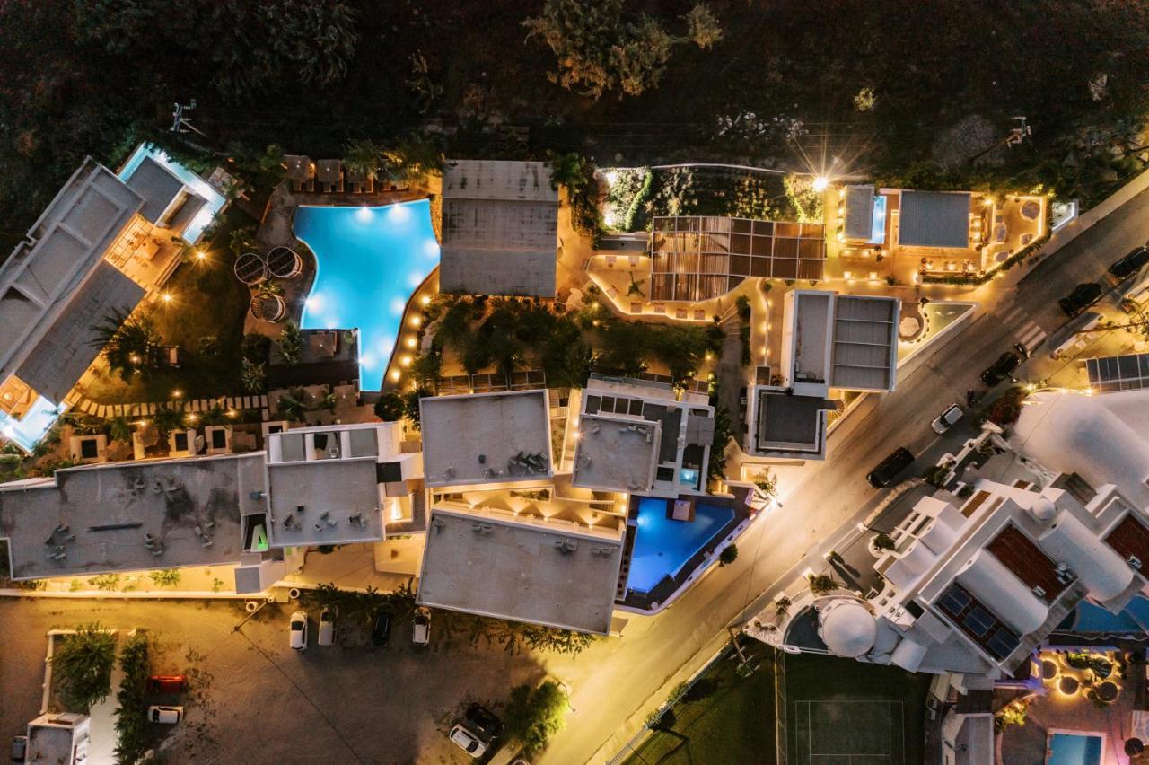 פליראקי Kouros Exclusive Hotel & Suites - Adults Only מראה חיצוני תמונה