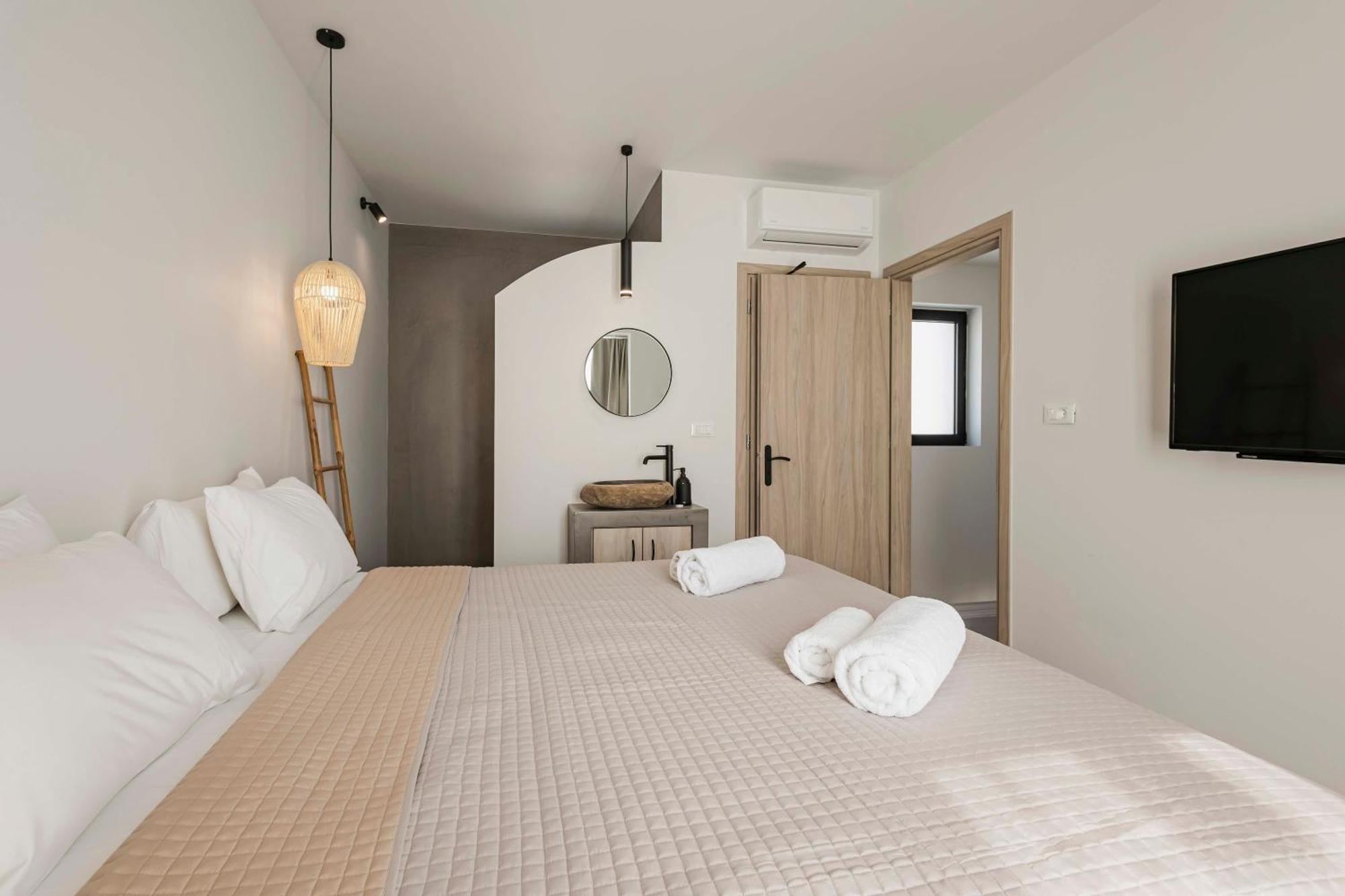 פליראקי Kouros Exclusive Hotel & Suites - Adults Only מראה חיצוני תמונה